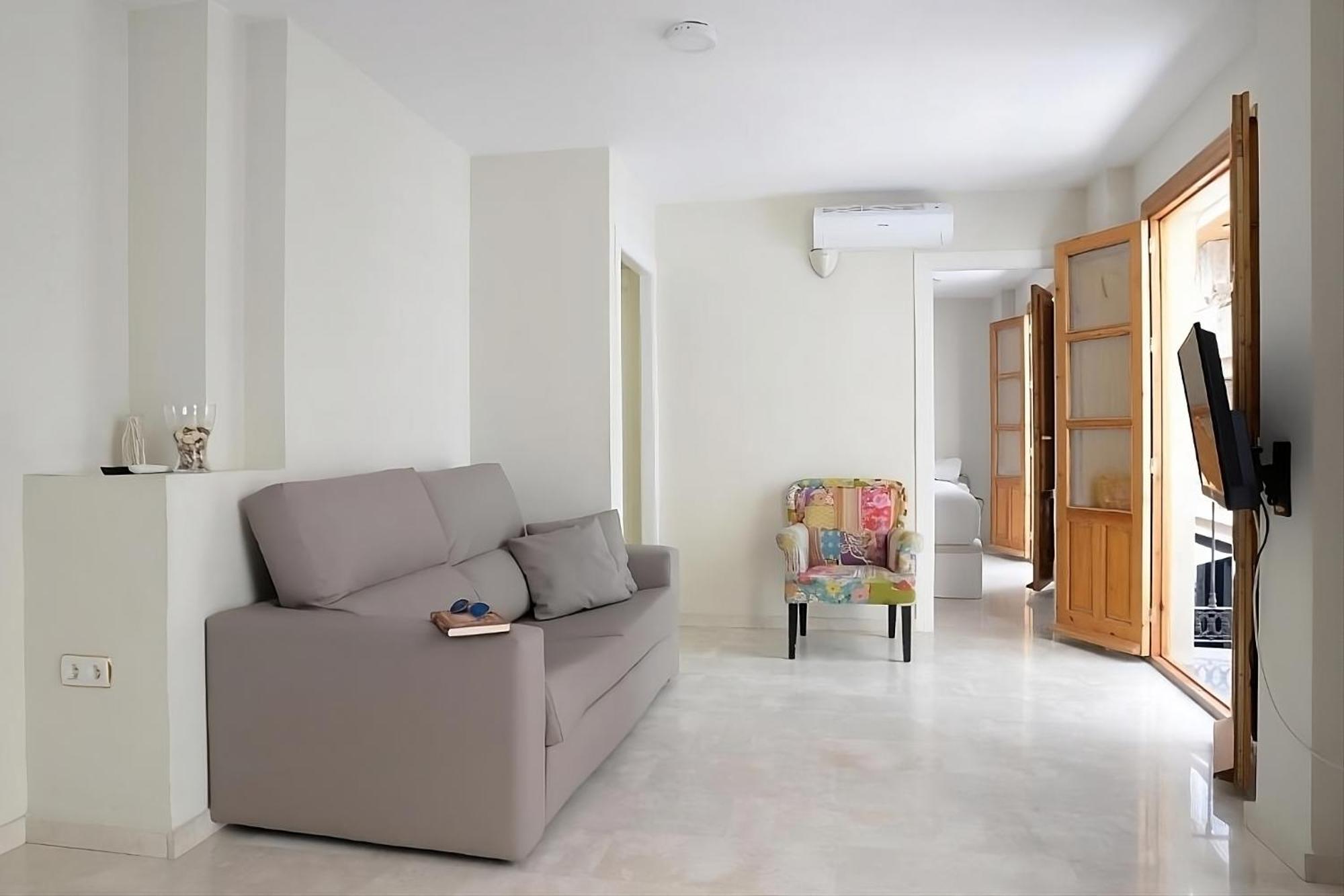 Apartamentos Comfort City Гранада Экстерьер фото